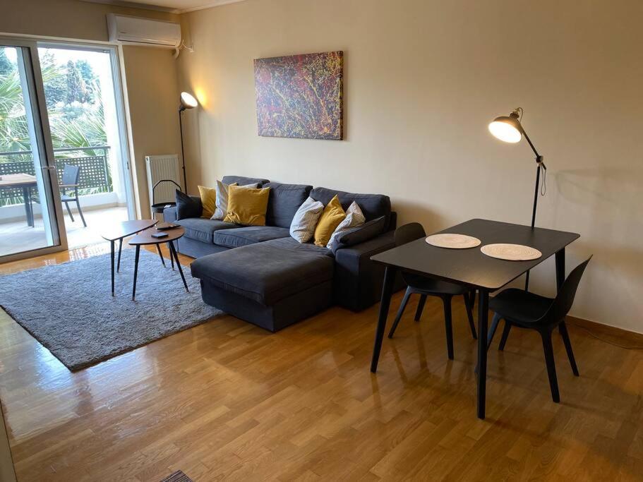 Apartment Cozy With Scenic View